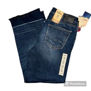 NWT Silver Cropped Jeans 29